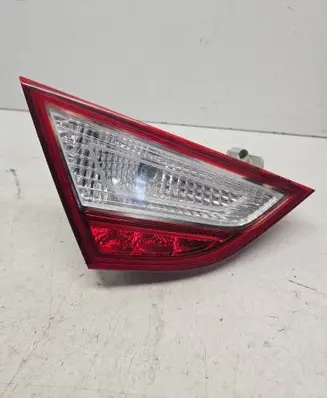 Hyundai Sonata Tailgate rear/tail lights 924033S1