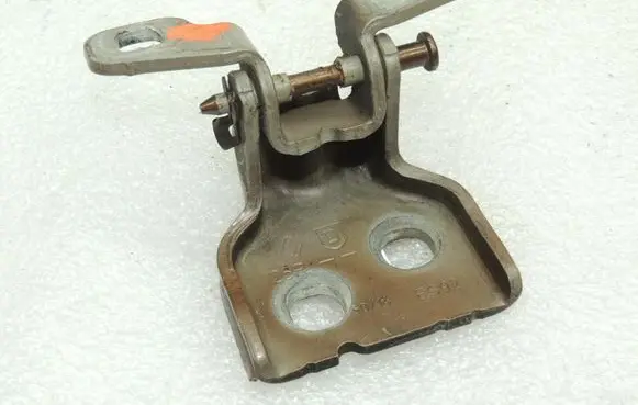 Dacia Duster Front door upper hinge 804207876R