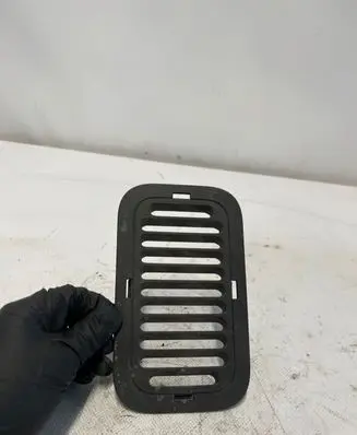 Renault Master III Air vent grill in roof 798700003R