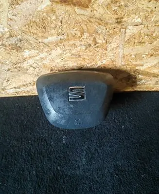 Seat Ibiza IV (6J,6P) Steering wheel airbag 6J0880201AJ