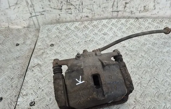 Nissan X-Trail T31 Front brake caliper