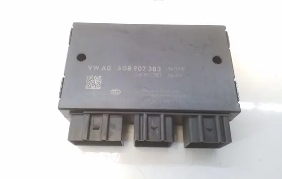 Audi A6 S6 C7 4G Tow bar trailer control unit/module 4G0907383