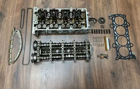 Honda Civic Engine head 12100RSP000