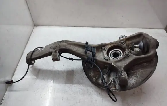 Mercedes-Benz ML W166 Front wheel hub