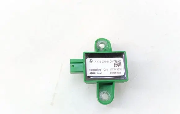 Mercedes-Benz C W204 Airbag deployment crash/impact sensor 1729056100 A1729056100
