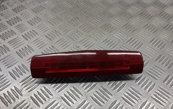 Opel Zafira B Third/center stoplight 13252463