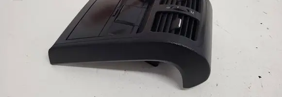 Volkswagen PASSAT B6 Rear air vent grill 3C0864298BB