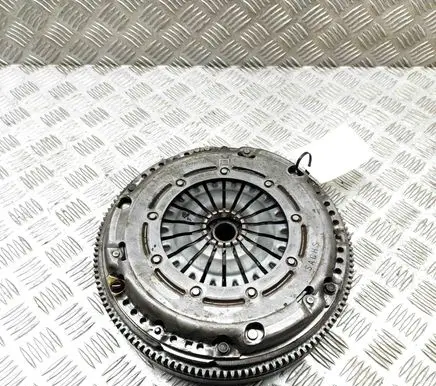 Volkswagen Golf VIII Clutch set kit 04E141031M 05E105266B
