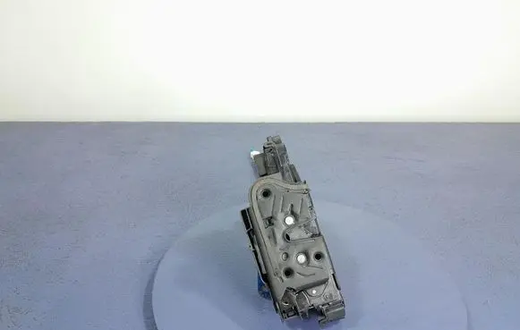 Skoda Rapid (NH) Front door lock 5TB837015A