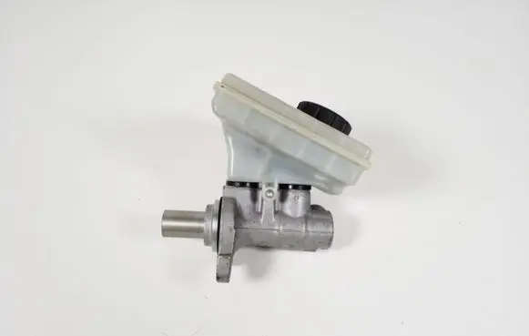 Mini Cooper Countryman R60 Master brake cylinder 6772413