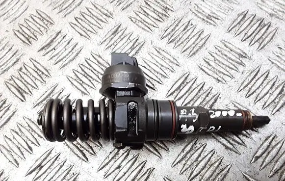 Audi A3 S3 8L Fuel injector 038130073aq