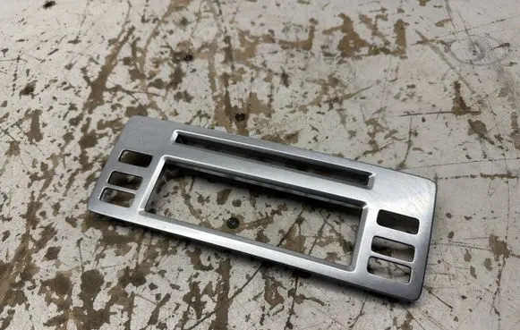Volvo XC70 Radio/GPS head unit trim 1303415