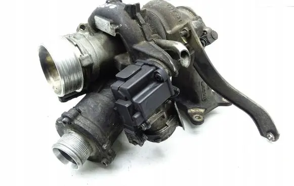 Volkswagen Golf VII Turbo 06K145722H