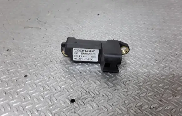 Audi A3 S3 8L Airbag deployment crash/impact sensor 8L0959643C