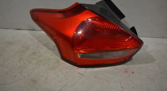 Ford Focus Rear/tail lights F1EB13405B