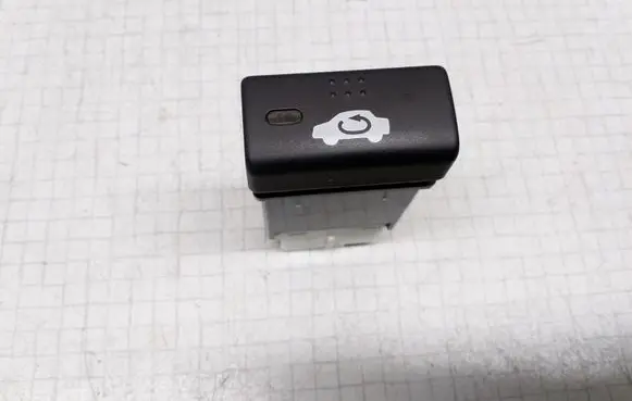 Nissan Almera N16 Air circulation switch 