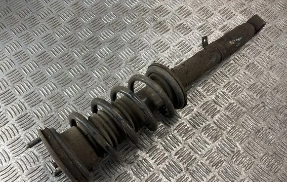 Lexus IS 220D-250-350 Front shock absorber with coil spring