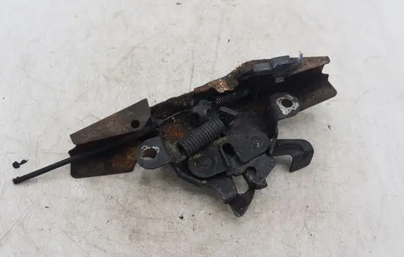 Toyota Corolla Verso AR10 Engine bonnet/hood lock/catch NOCODE
