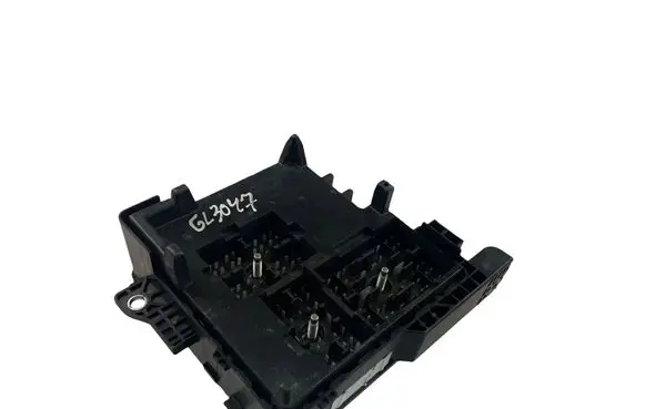 Hyundai Santa Fe Fuse module 3916037110