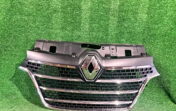 Renault Master III Front bumper upper radiator grill 623106263R