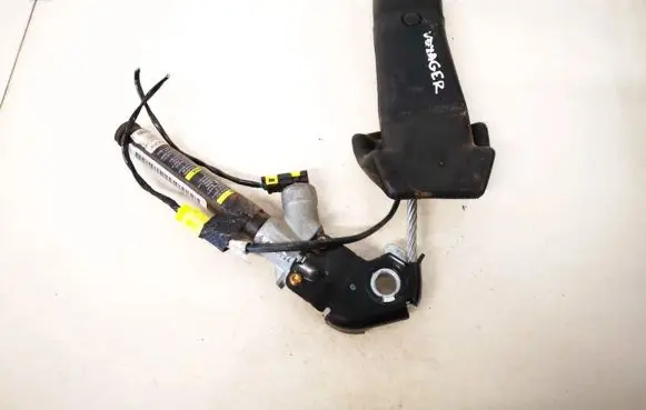 Chrysler Voyager Front seatbelt buckle 04680476ad