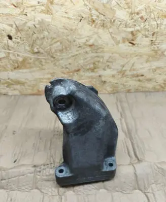 Mercedes-Benz E W212 Engine mounting bracket A6422233304