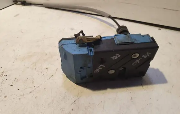 Volvo S60 Front door lock 30699748