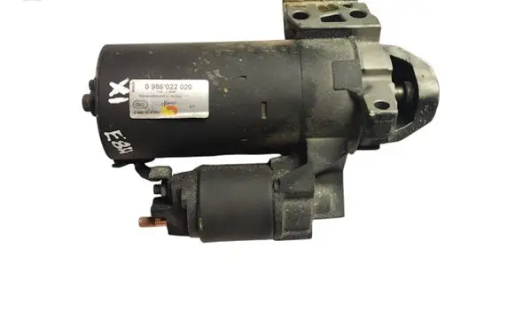 BMW X1 E84 Starter motor 12417798006 7798006 0986022020