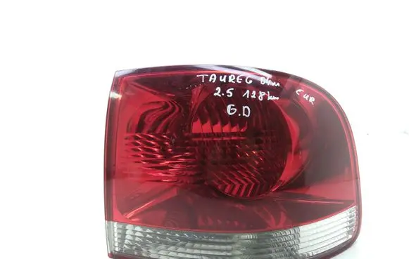 Volkswagen Touareg I Rear/tail lights 7L6945096K