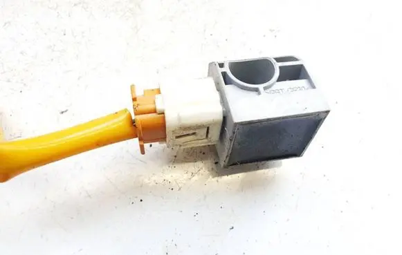 Suzuki SX4 Airbag deployment crash/impact sensor 3893080j10000 38930-80j10-000