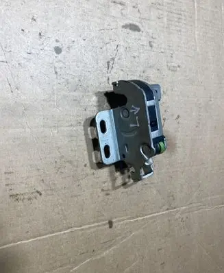 Mercedes-Benz Sprinter W906 Loading door lock A9067401235 9067401235