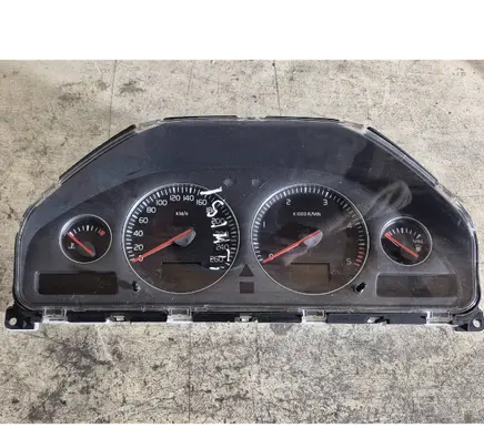 Volvo S60 Speedometer (instrument cluster) 30746102 8602885 0192027