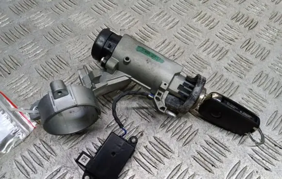 Opel Astra J Ignition lock