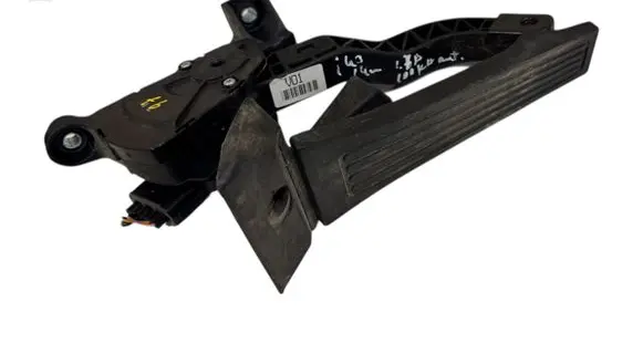 Hyundai i40 Accelerator throttle pedal 327273R300