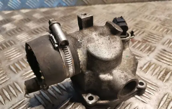 Mercedes-Benz Vito Viano W639 Thermostat 6112031975