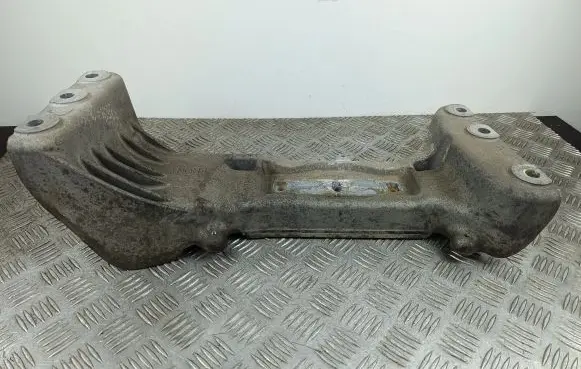 Jeep Grand Cherokee WL Gearbox mounting bracket P68428575AA