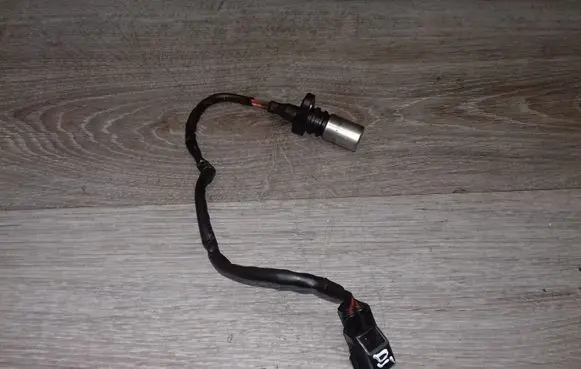 Volvo V70 Crankshaft position sensor 0296000650 1275599