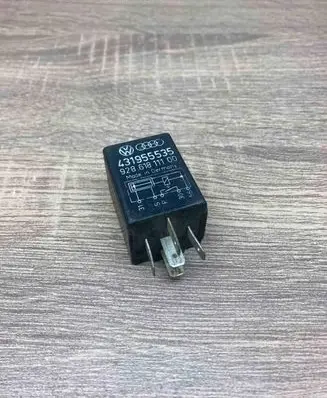 Volkswagen PASSAT B5.5 Other relay 431955535 92861811100