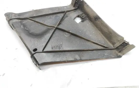 Renault Trafic III (X82) Engine splash shield/under tray 508425888R 93450277