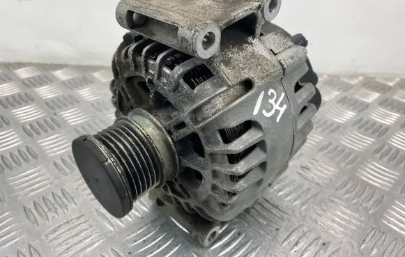Mercedes-Benz E W212 Generator/alternator A0009063000 311052761 2608896B