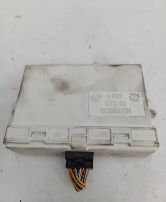 Alfa Romeo 156 Comfort/convenience module 60689791 A727 82310