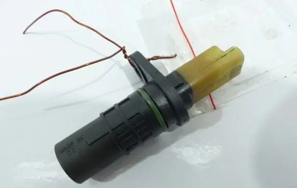 Renault Laguna III Crankshaft position sensor IMPRK774674
