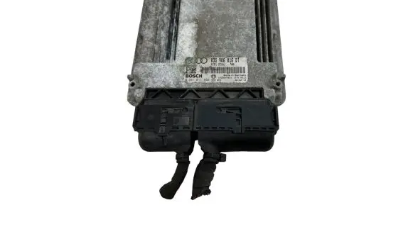 Audi A3 S3 8P Engine control unit/module 03G906016DT 0281011892 1039S07823