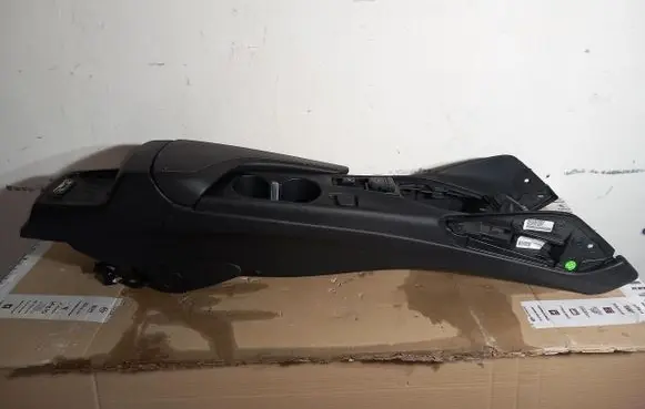 Chevrolet Camaro Center console 84162497