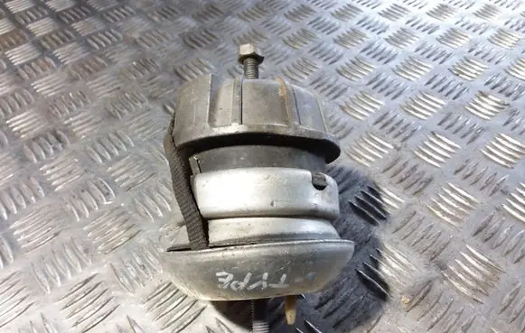 Jaguar S-Type Engine mount bracket W181136
