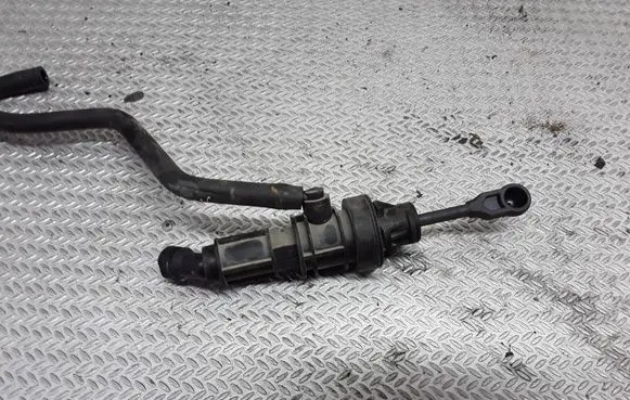 Mitsubishi Lancer X Clutch master cylinder