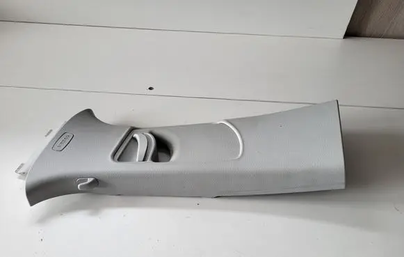 Skoda Yeti (5L) Seat belt trim 5L0867243