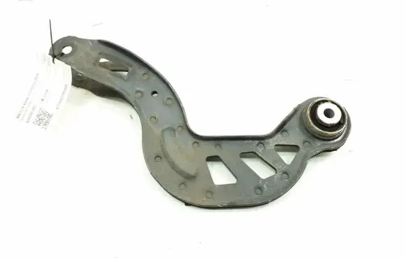 Rear control arm