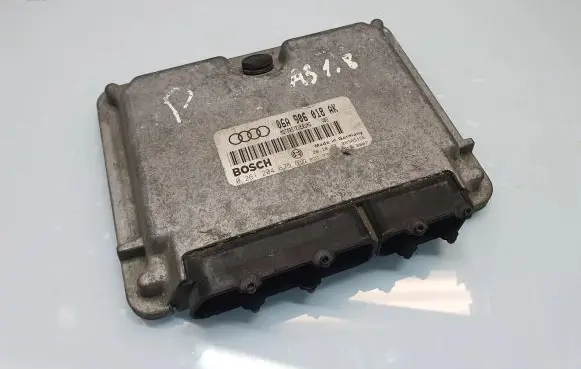 Audi A3 S3 8L Engine control unit/module 06A906018AK 0261204675