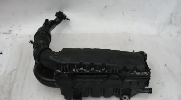 Peugeot 307 Air filter box 9812735680
